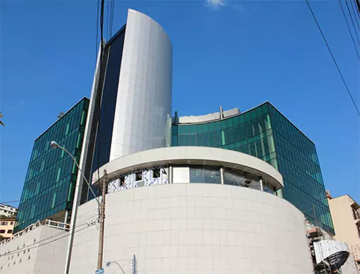 SP Fechamento de Sacadas,  Fechamento de Sacada